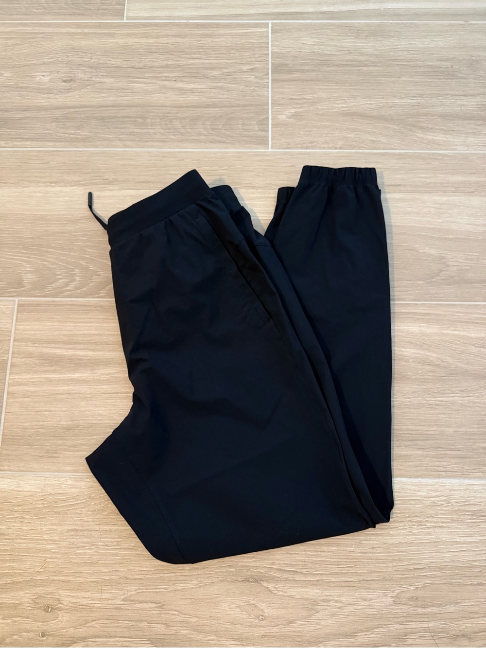 Lululemon Men's Surge Jogger in Black